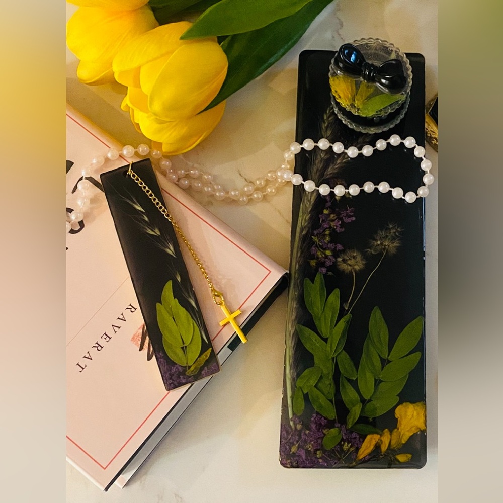 Epoxy resin Jewelry Tray, Trinket Box, Bookmark Collection.